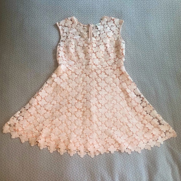 Shoshanna Dresses & Skirts - Shoshanna Peach Cocktail Dress